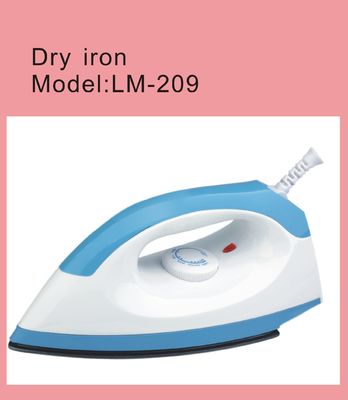 드라이 아이언 LM-209 1000W 전력 및 편리한 아이언링을 위해 1.5m 코드 길이